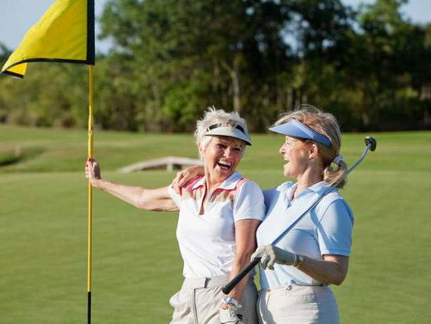 4 Key Items for Golfing Ladies this Summertime!