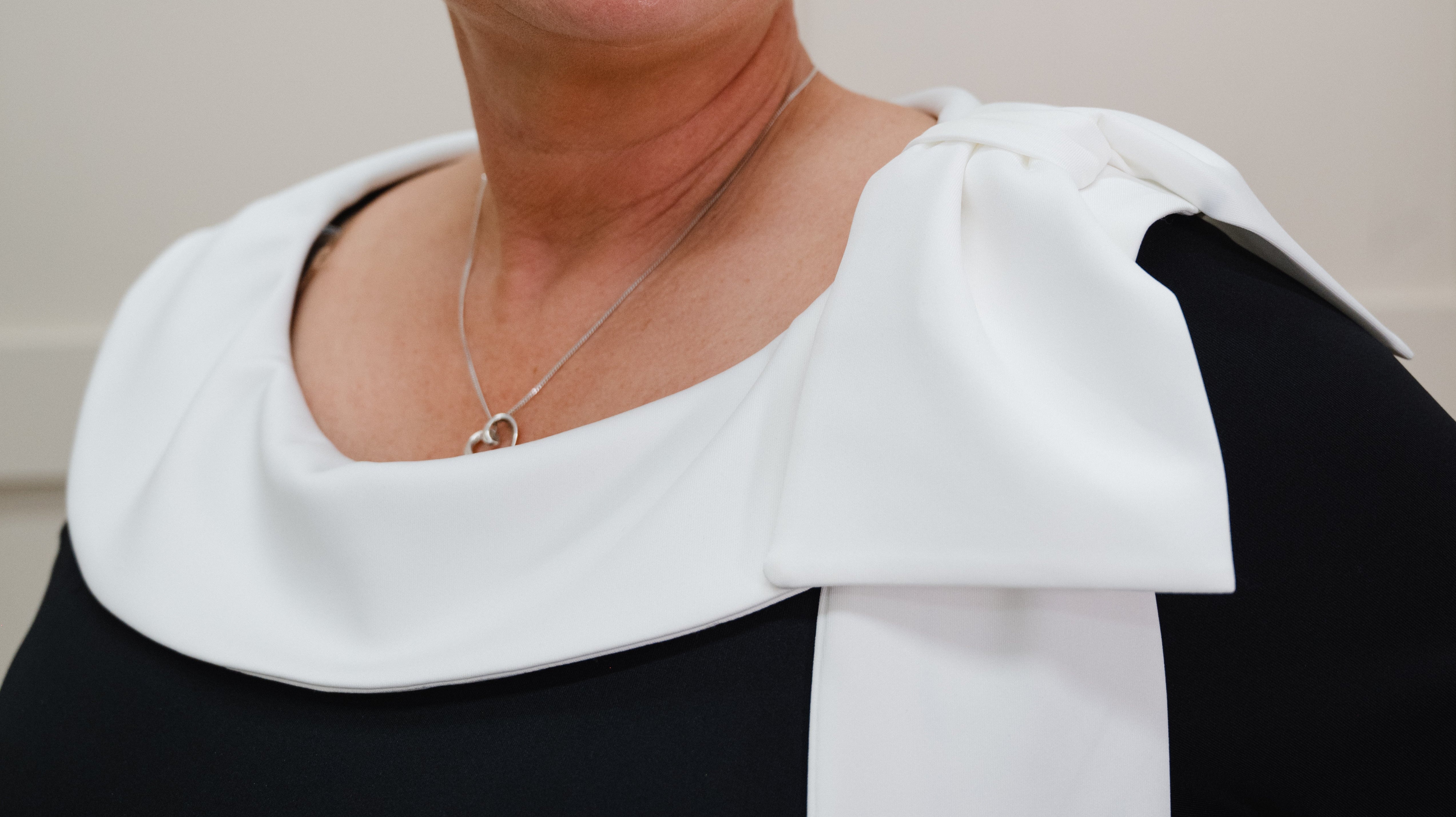 How to Choose the Best Mother of the Bride Outfits for Over 60s