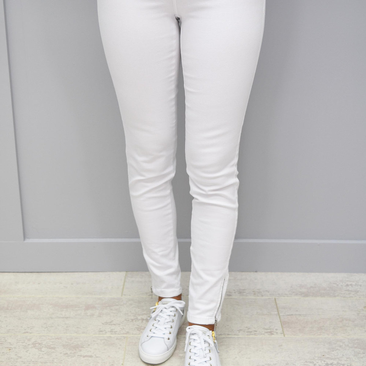 Magic Skinny 28