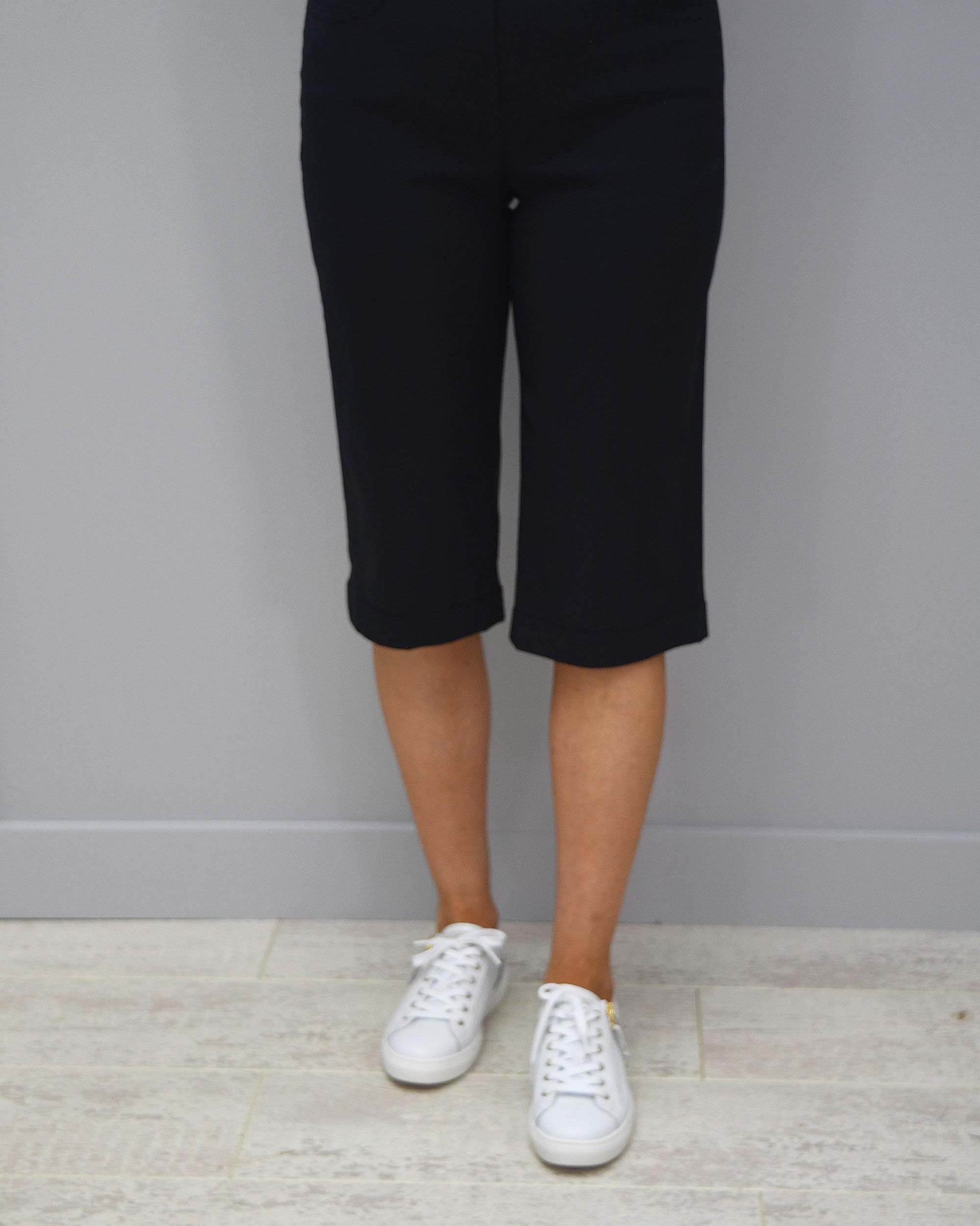 Robell Bella Navy Shorts - 51625 5499 69