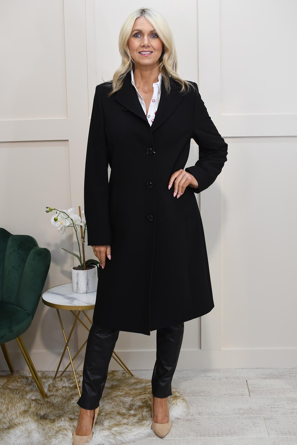 Wool Coat Schwarzer Kurzmantel Winter Barbara Schwarzer Mantel